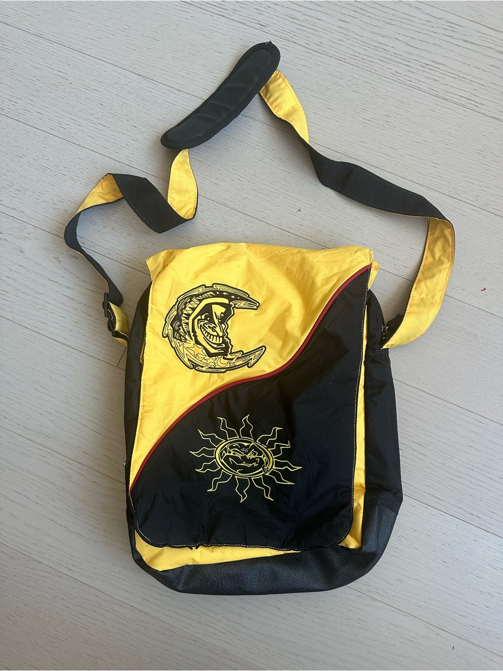 Valentino Rossi - Yellow & Black Graphic Sun Moon Messenger Bag